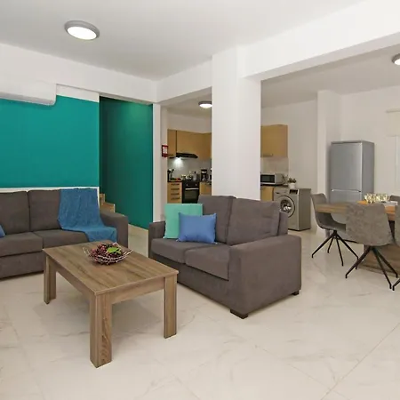Villa Amarilia - Nissi Area Ayía Nápa